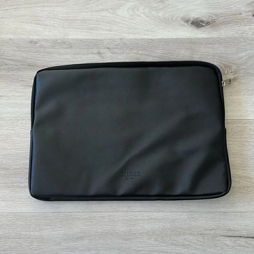 Guess p3 details